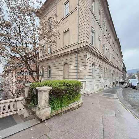 Hj7-b Hunyadi Budapest